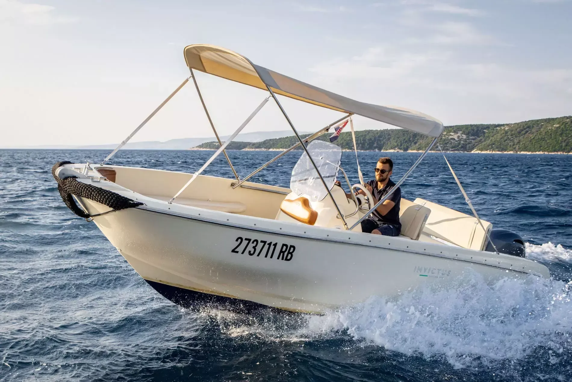 Invictus 190 FX | 16