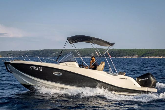 Quicksilver 675 Sundeck | 21
