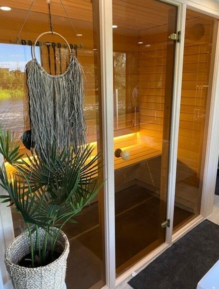 Houseboat Luxboot | Lake Suite