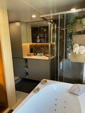 Houseboat Luxboot | Lake Suite