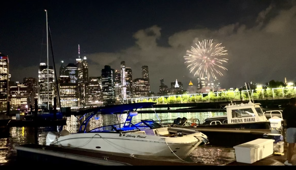 Sea Ray 250 | Liberty Pearl