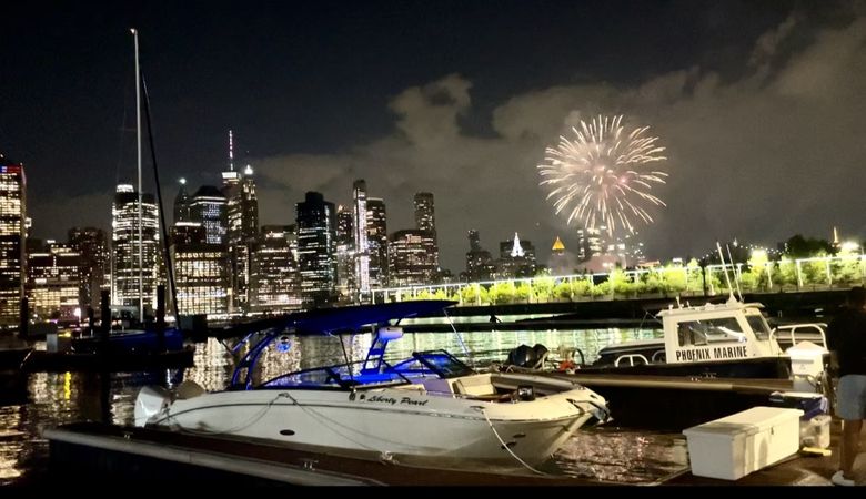 Sea Ray 250 | Liberty Pearl