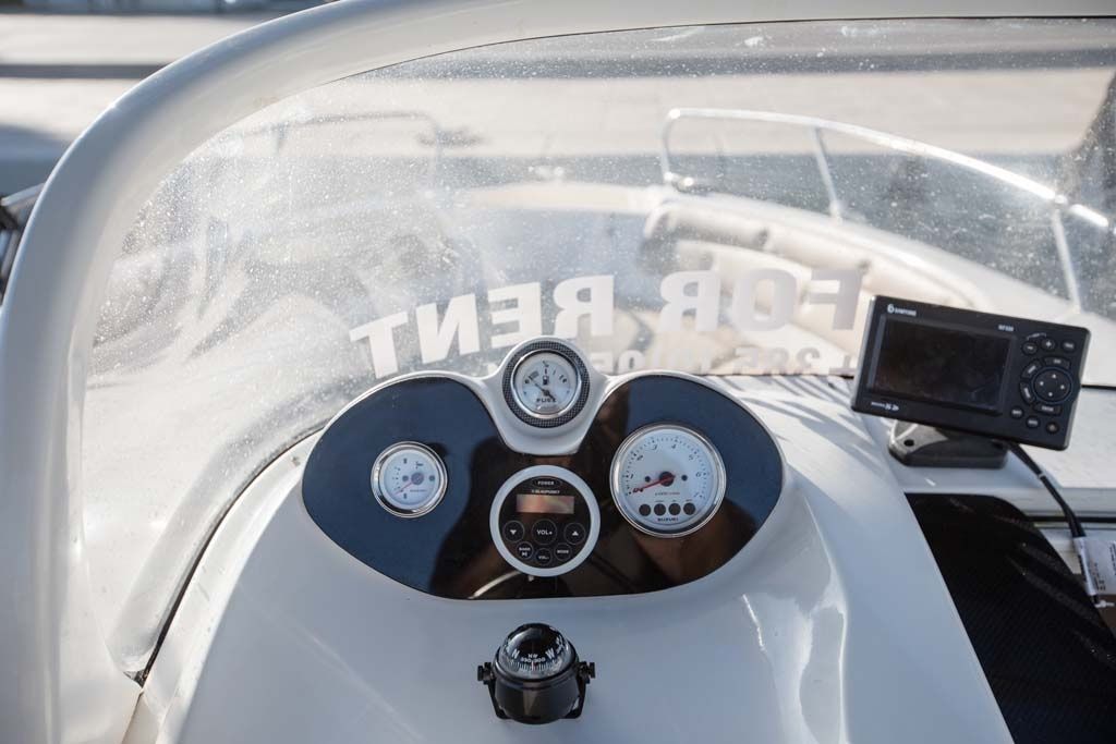Quicksilver Commander 600 | 03