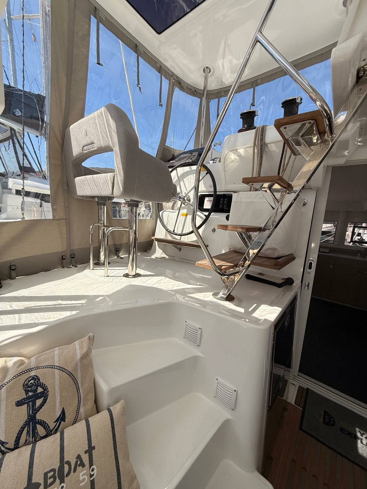 Lagoon 43 | Happiness