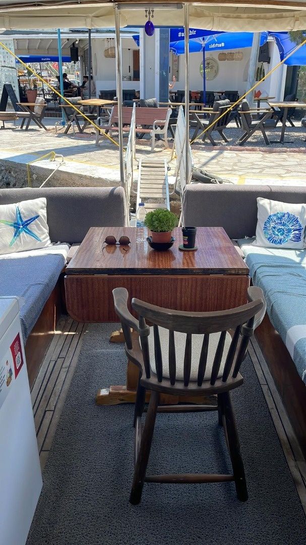 Custom Built 39 | Alison Island