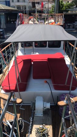 Custom Built 32 | Smile Boat