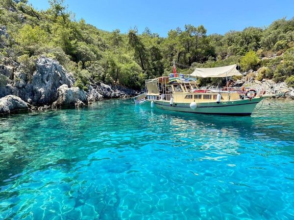 Custom Built 32 | Smile Boat