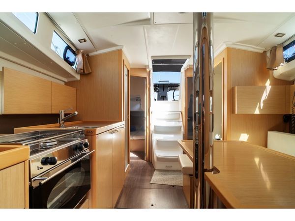 Beneteau Oceanis 38 | Epicteto