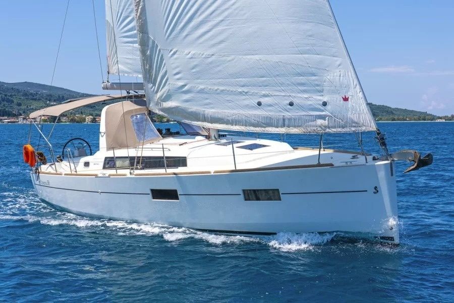 Beneteau Oceanis 38 | Epicteto
