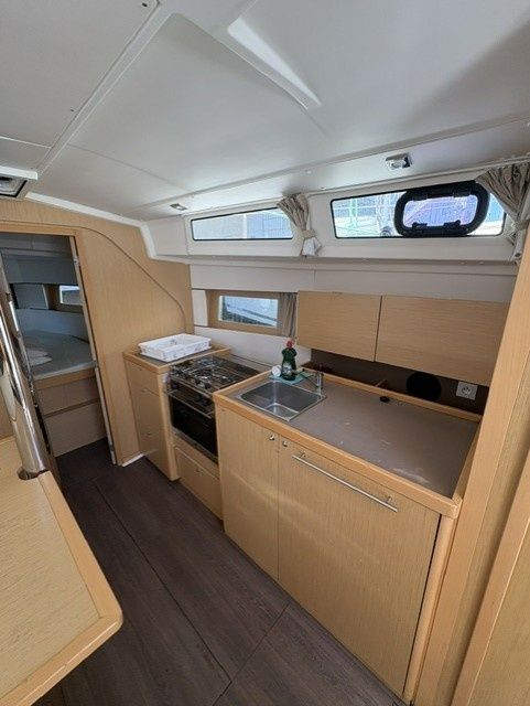 Beneteau Oceanis 38 | Epicteto