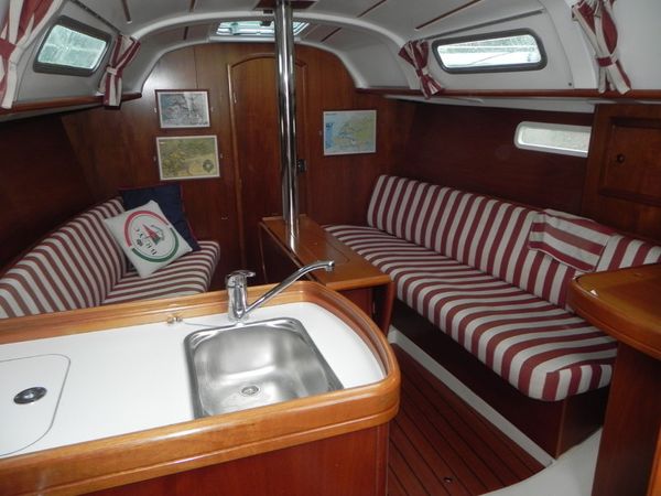 Beneteau Oceanis 311 | Seacav