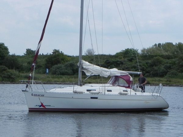 Beneteau Oceanis 311 | Seacav