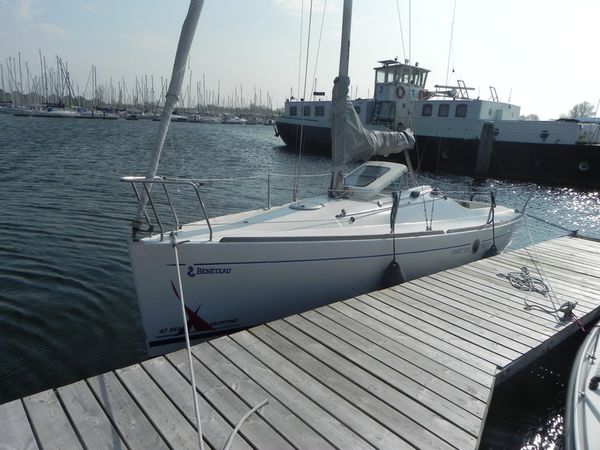 Beneteau First 210 | Chill