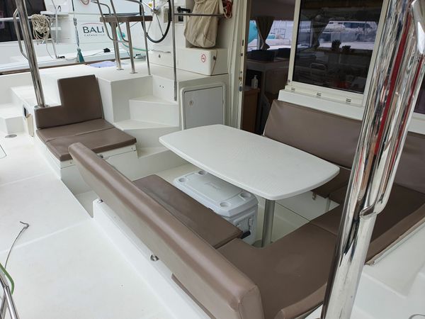 Lagoon 400 | Ocean Blue