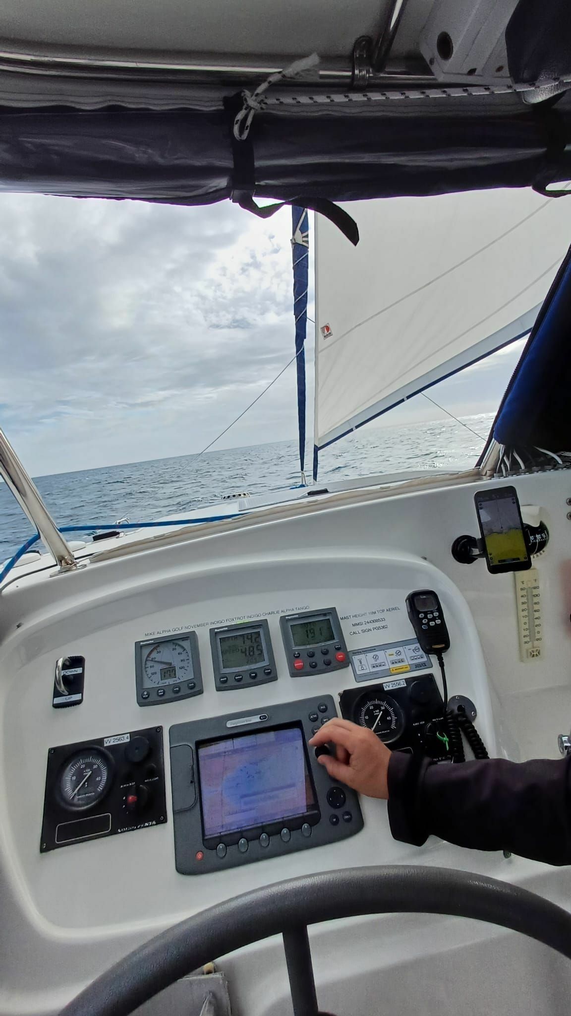 Broadblue 385 | Magnificat