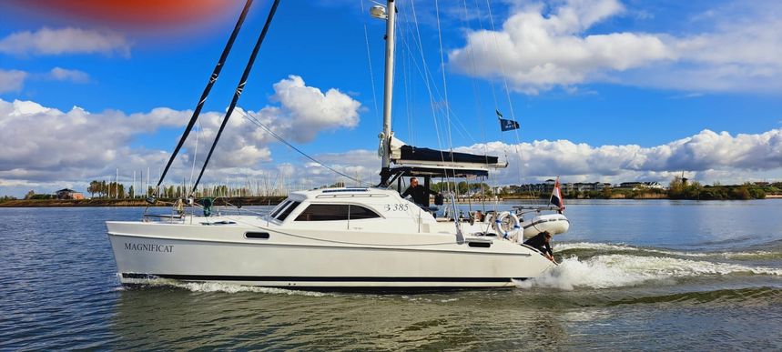 Broadblue 385 | Magnificat