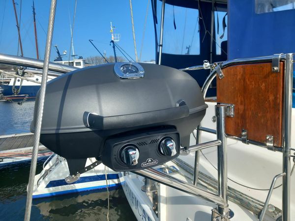 Broadblue 385 | Magnificat