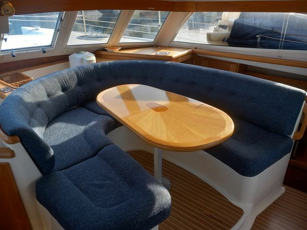 Broadblue 385 | Magnificat