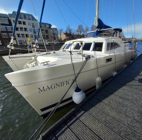 Broadblue 385 | Magnificat