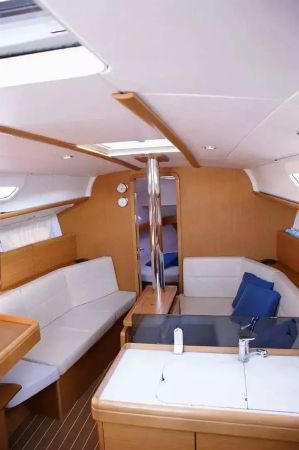 Jeanneau Sun Odyssey 36i | Frivola