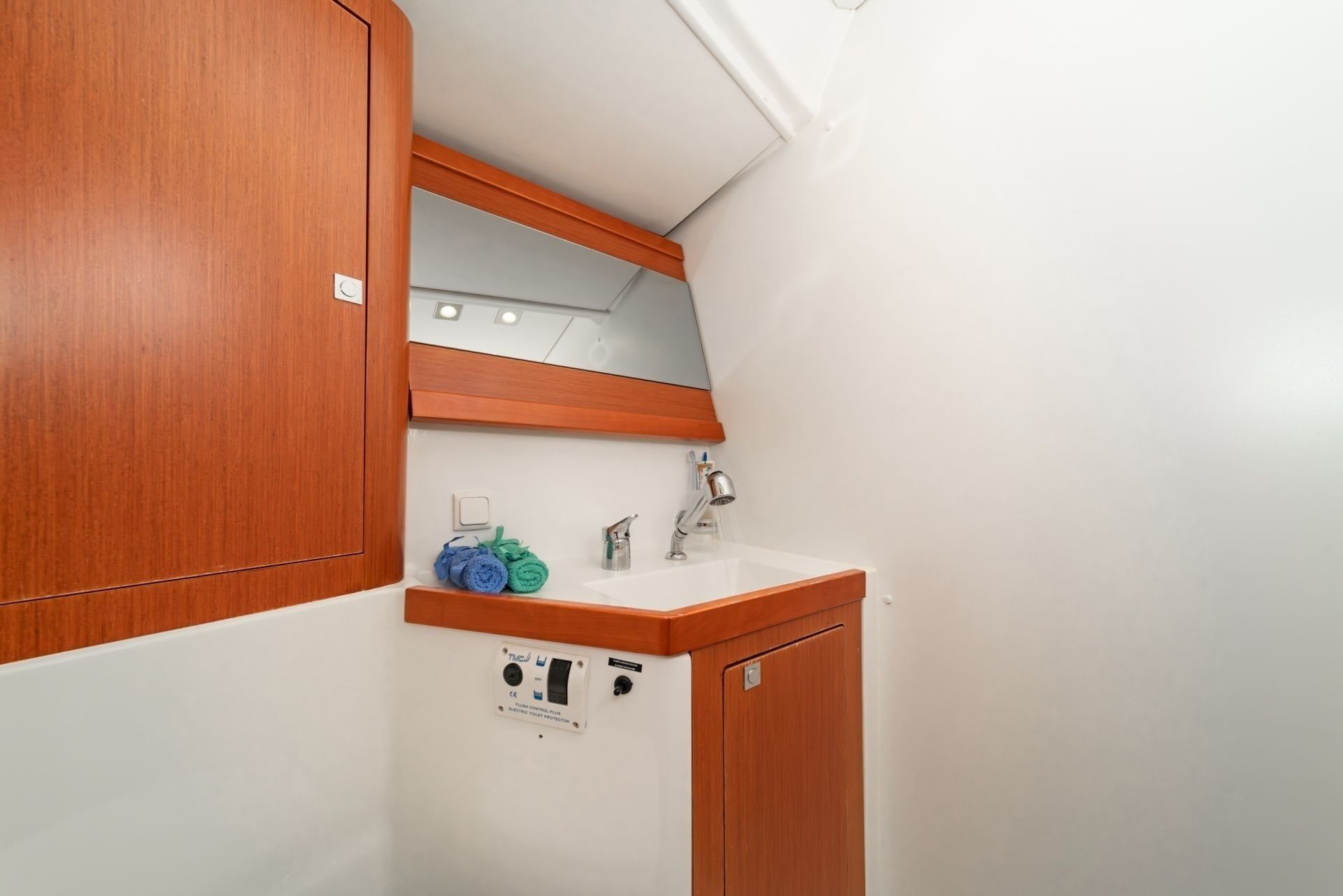 Beneteau Oceanis 48 | Vanitosa