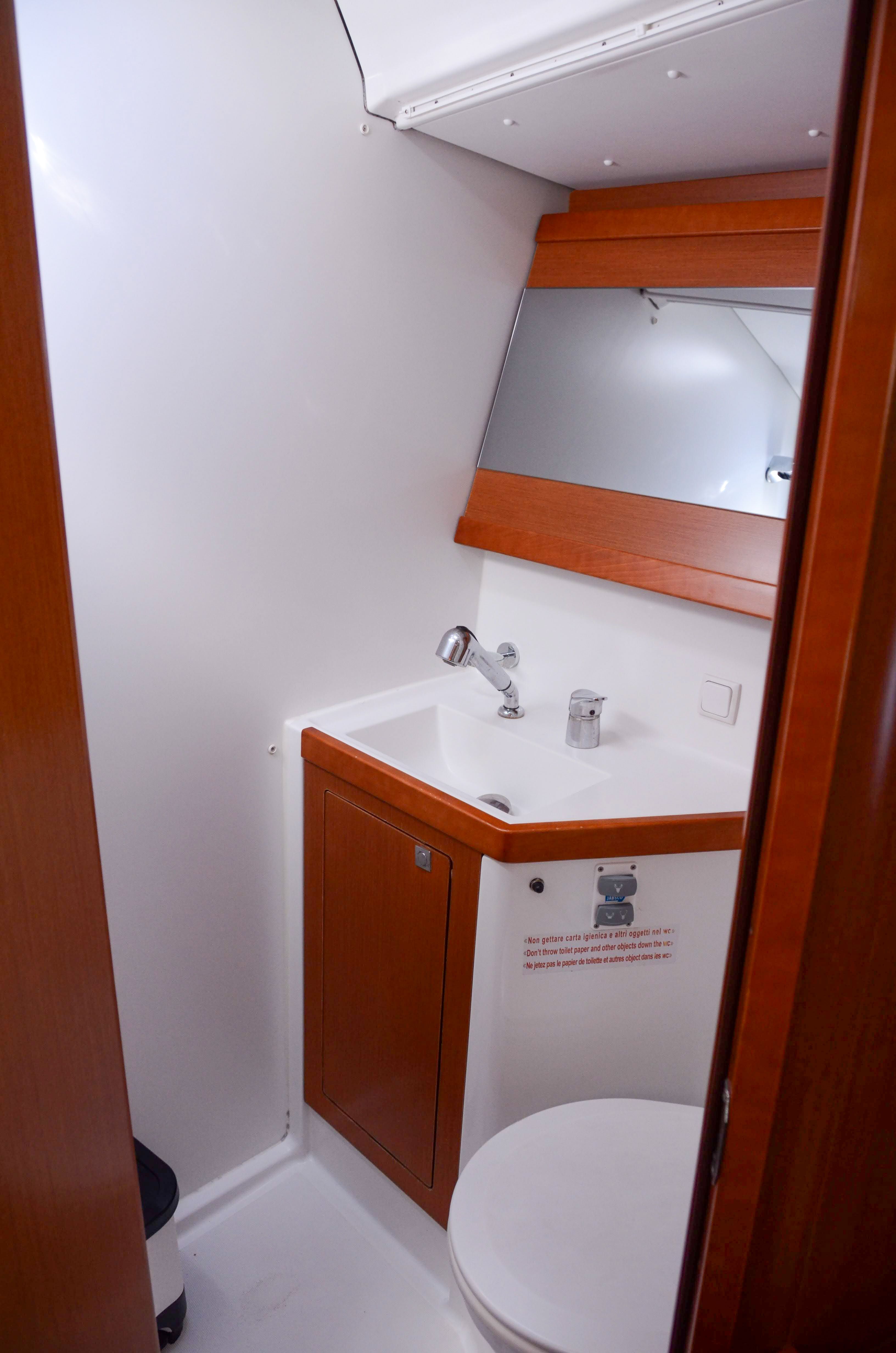 Beneteau Oceanis 48 | Vanitosa