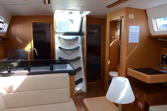 Jeanneau Sun Odyssey 42 | Malandrina