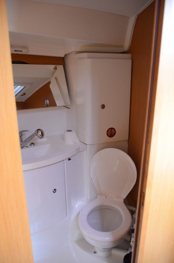 Jeanneau Sun Odyssey 42 | Malandrina