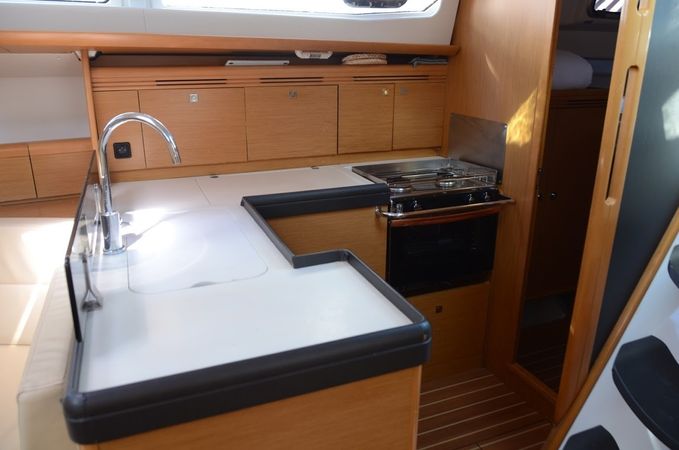 Jeanneau Sun Odyssey 42 | Malandrina