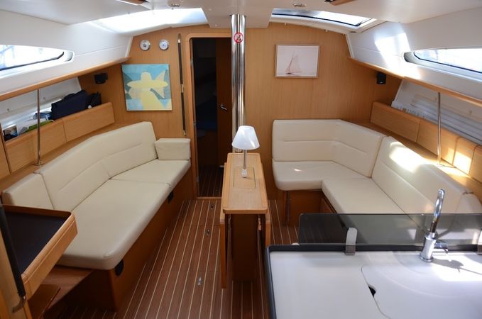 Jeanneau Sun Odyssey 42 | Malandrina