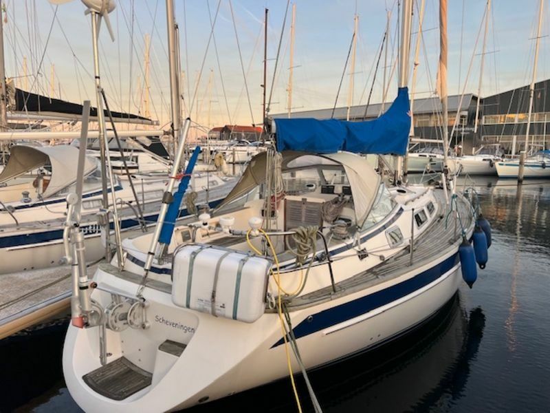 Hallberg Rassy 34 | Rassy