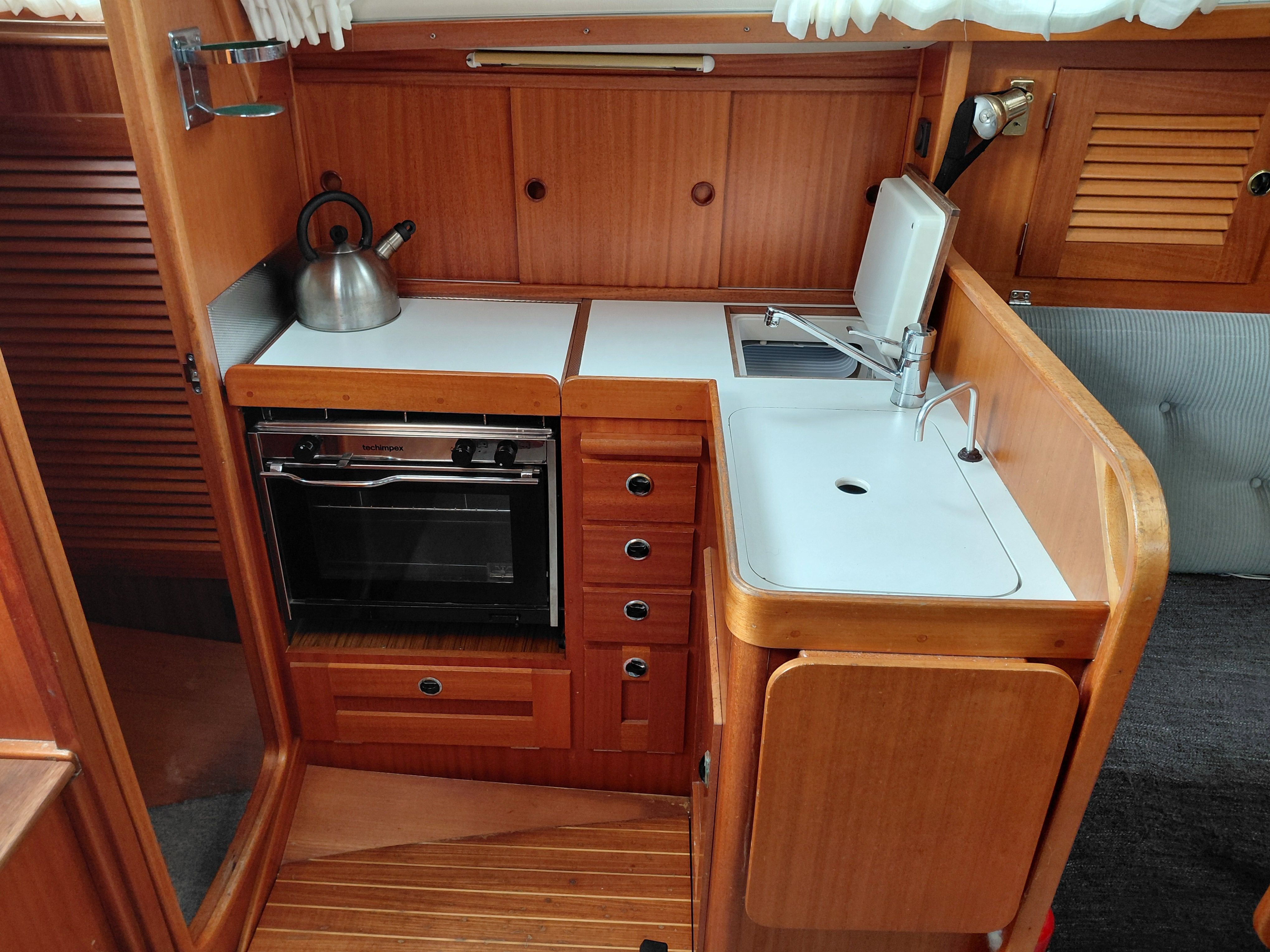 Hallberg Rassy 34 | Rassy