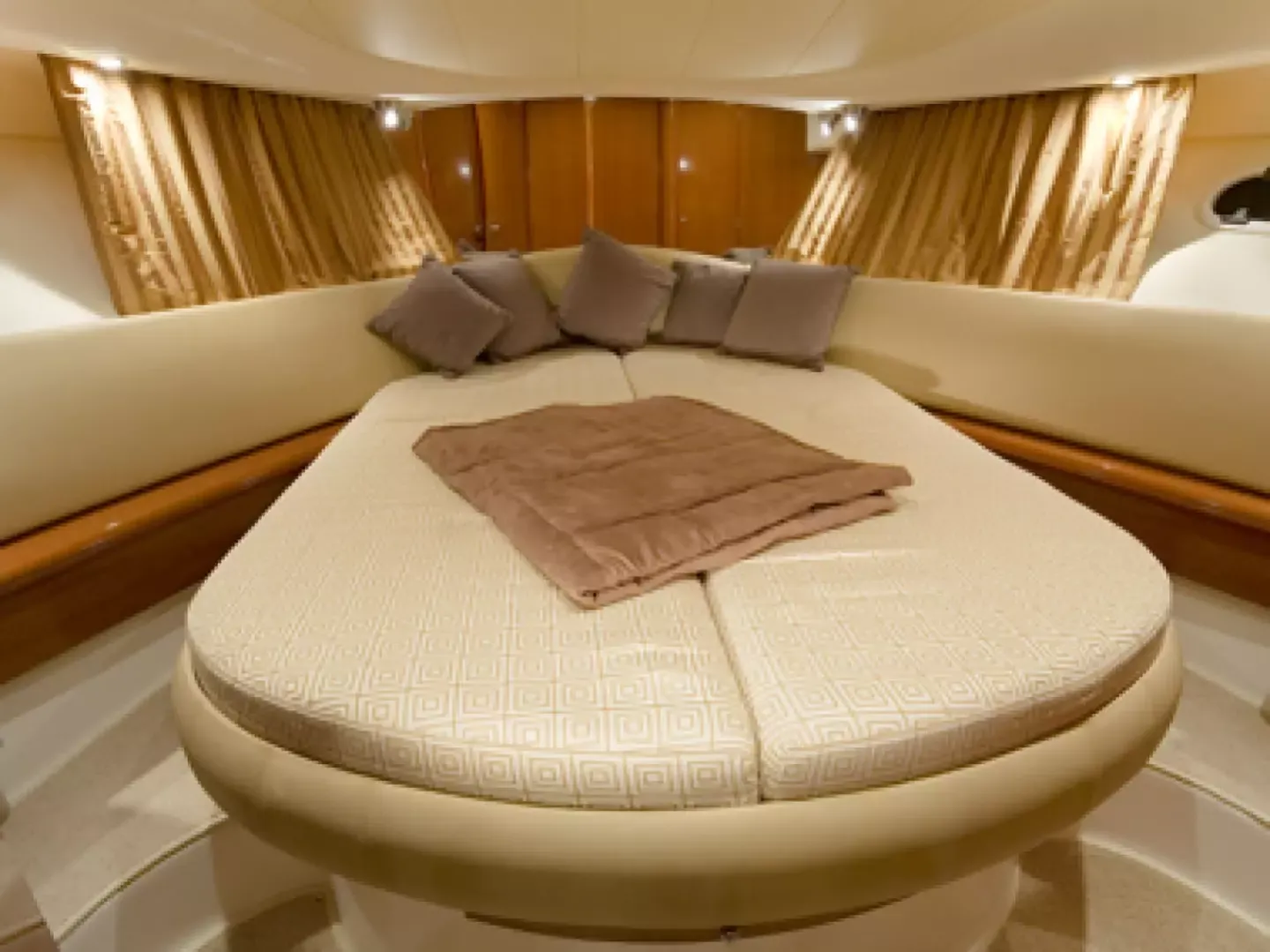 Prestige 36 | Silver Fish