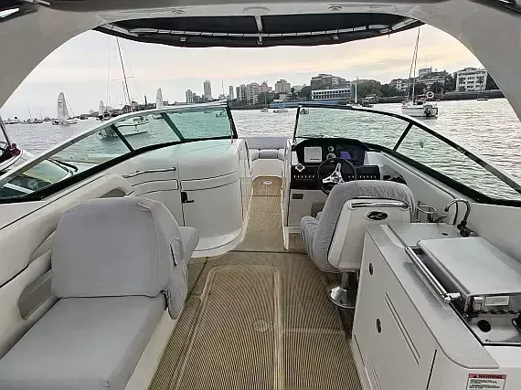 Sea Ray 300 | Godiva