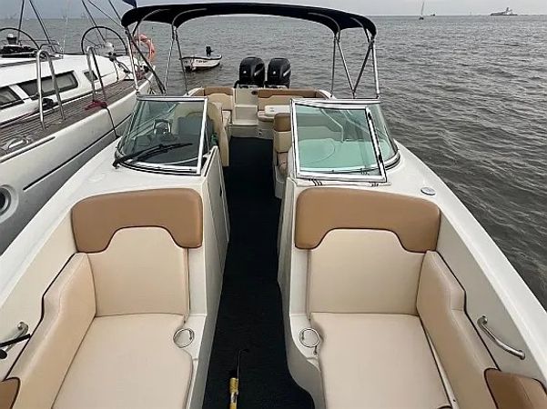Sea Ray 290 | New Yorker