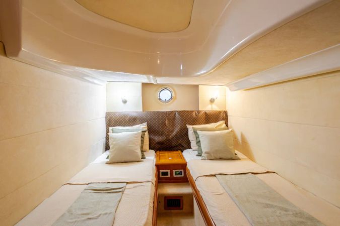 Cranchi Mediterranee 47 | Fifty Five