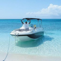 Hurricane boats Sundeck 260 | Believe