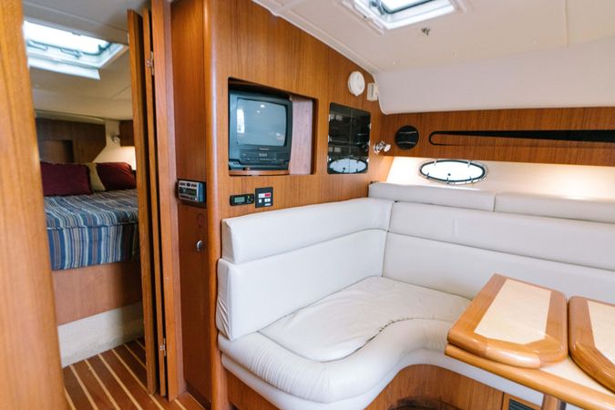 Tiara 40 | Fish Hooks