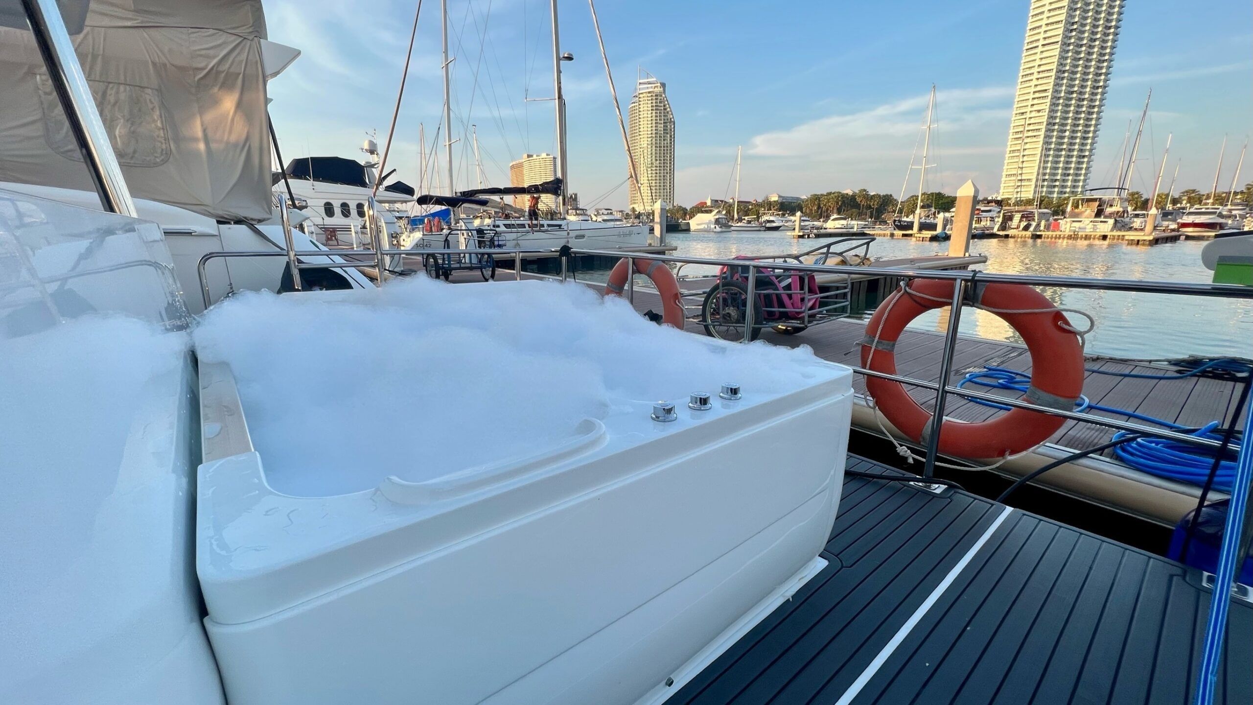 Custom Built 50 | Crociera