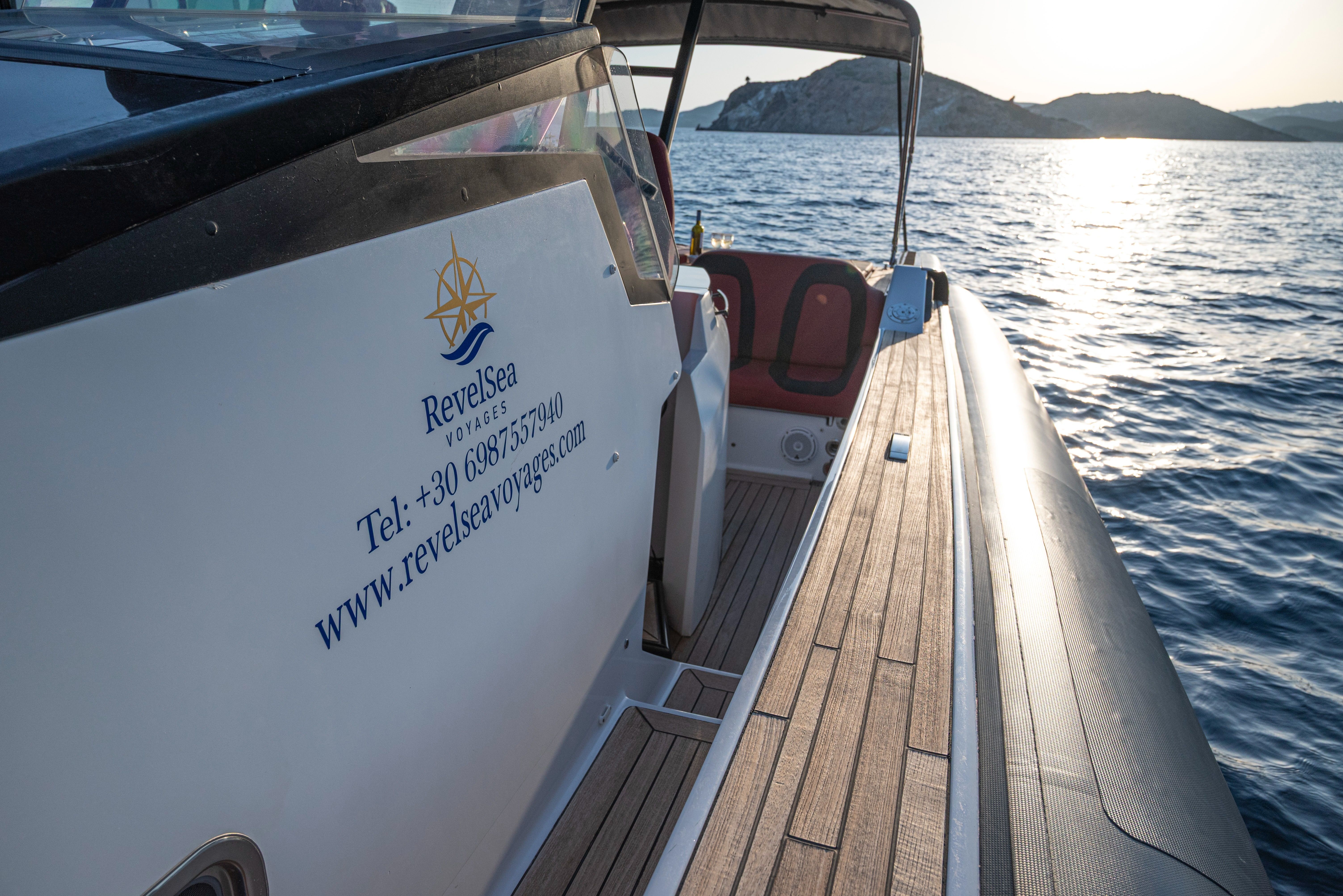 Technohull Omega 41 | Nisos 2