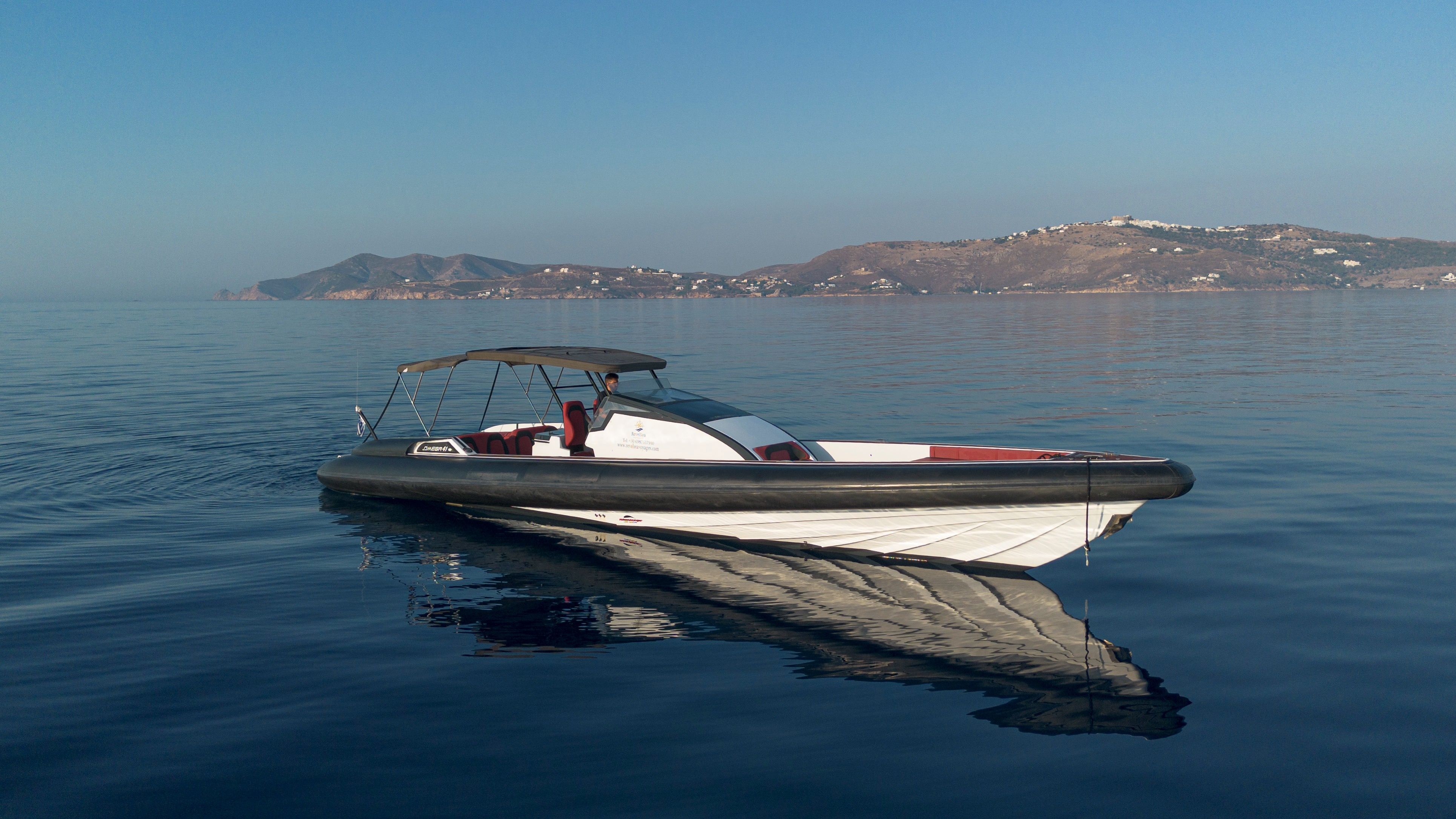 Technohull Omega 41 | Nisos 2