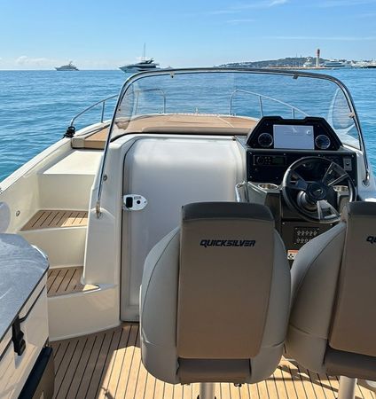 Quicksilver 755 Sun Deck | Le Gipsy