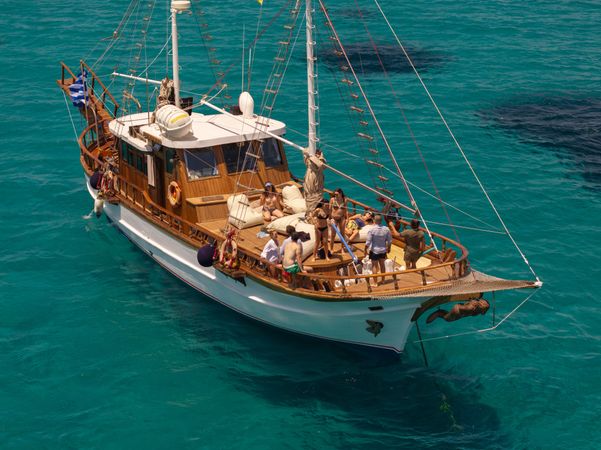 Custom Built 62 | Athenian Cruiser