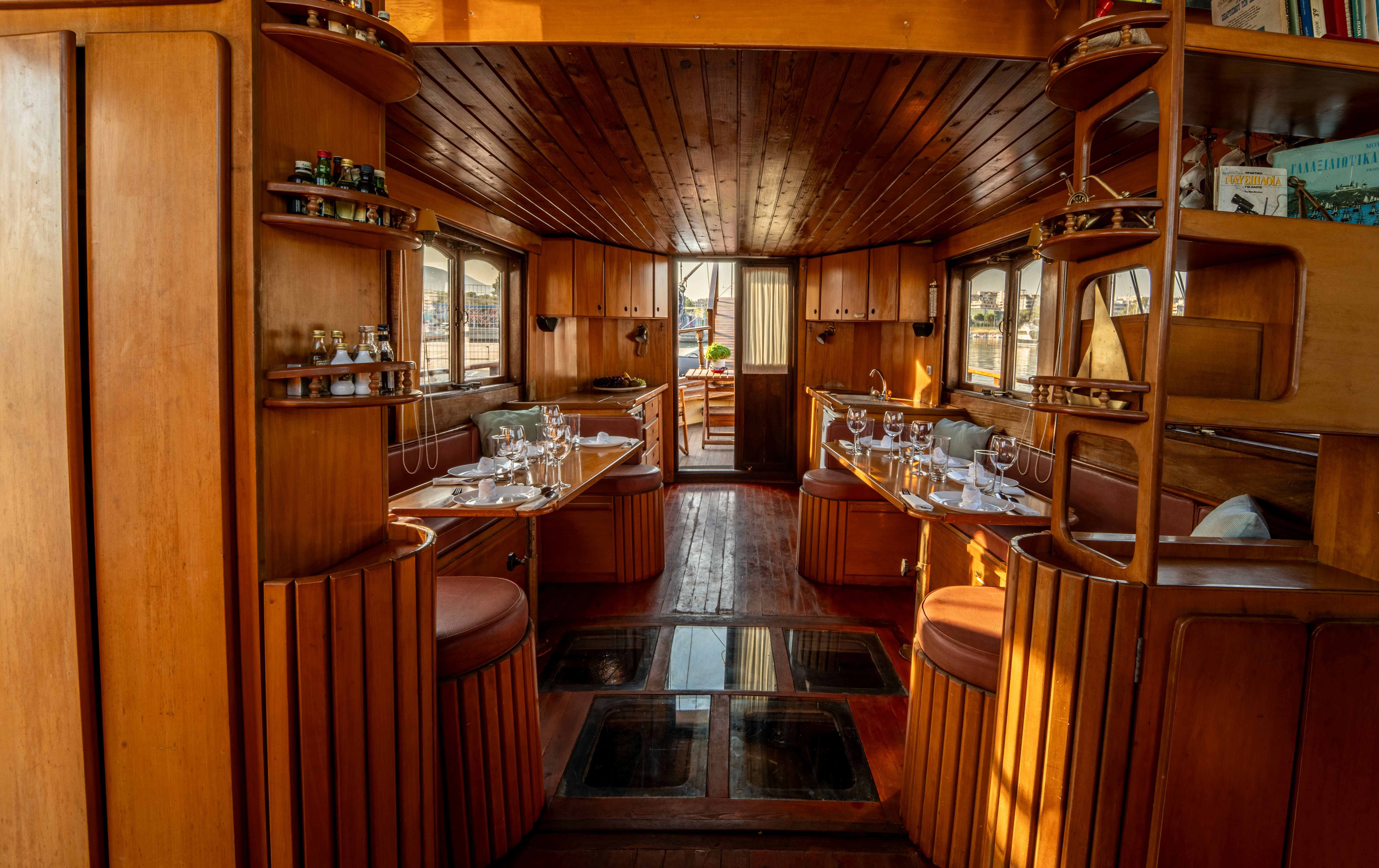 Custom Built 62 | Athenian Cruiser