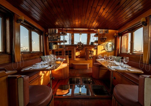 Custom Built 62 | Athenian Cruiser