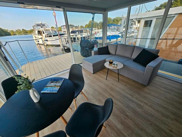 Custom Built 42 | DeichStube