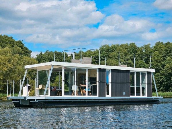 Custom Built 42 | DeichStube