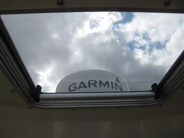 Quicksilver 605 | Nina