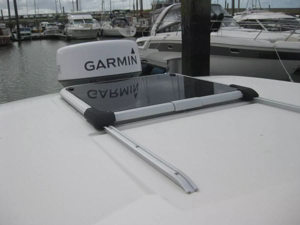 Quicksilver 605 | Nina