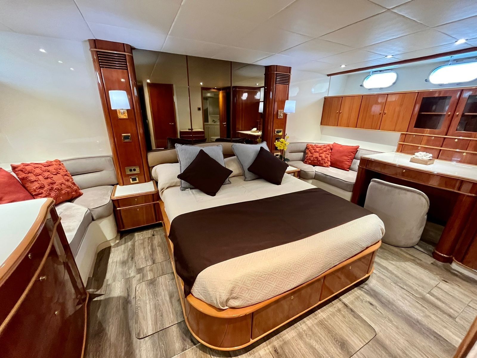 Princess 75 | Morena 1